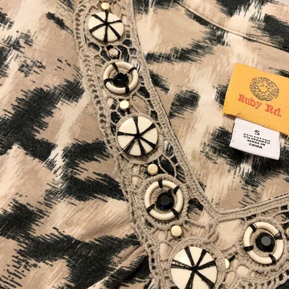 Ruby Rd Blouse Small Women Beige Black Artsy Embellished V-Neck BohoChic Summer - Picture 6 of 14